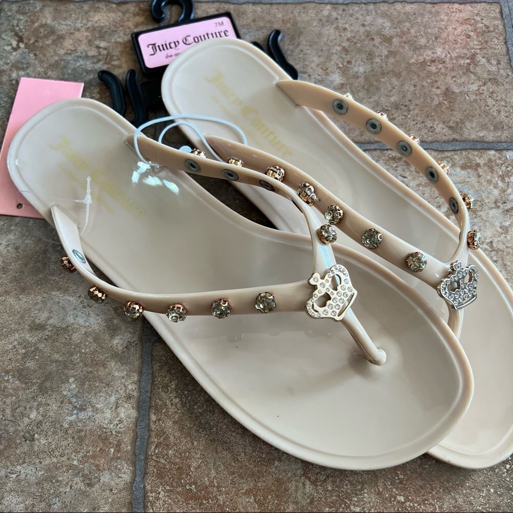 Juicy Couture Rubby Nude Bling flip flops